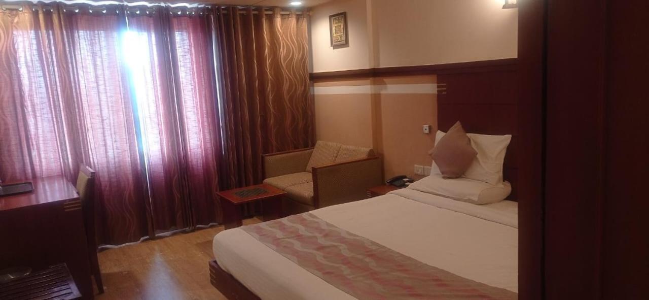 Hotel Rain Drops 3*